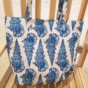 Lilly Pulitzer Bags - LILLY PULITZER shell beach bag Lilly Pulitzer Bags - LILLY PULITZER shell beach bag